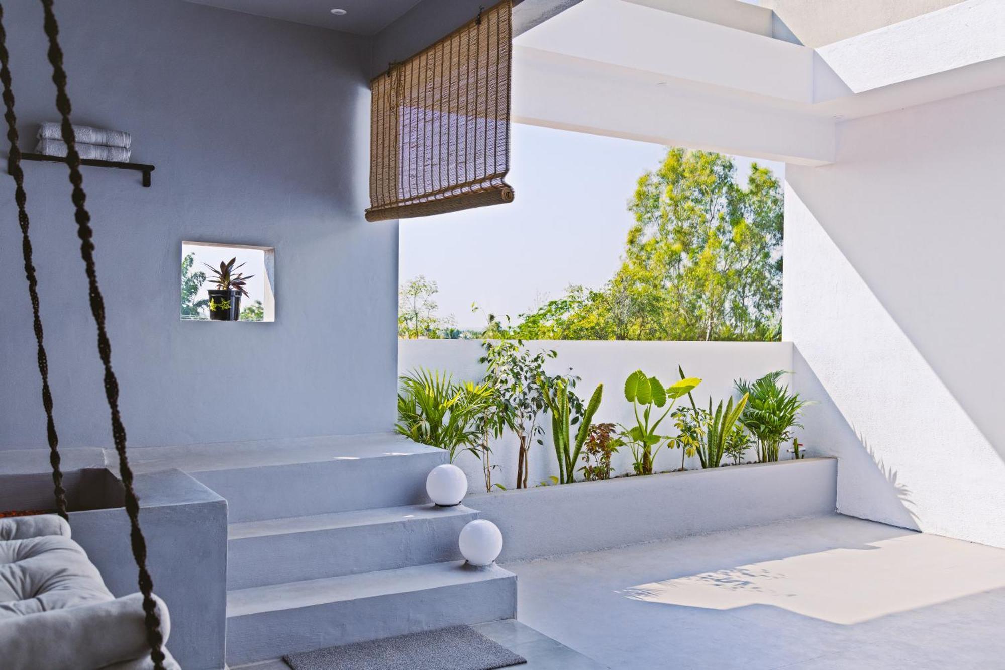 Villa Moonlight Manor- Luxury Escape à Bangalore Extérieur photo